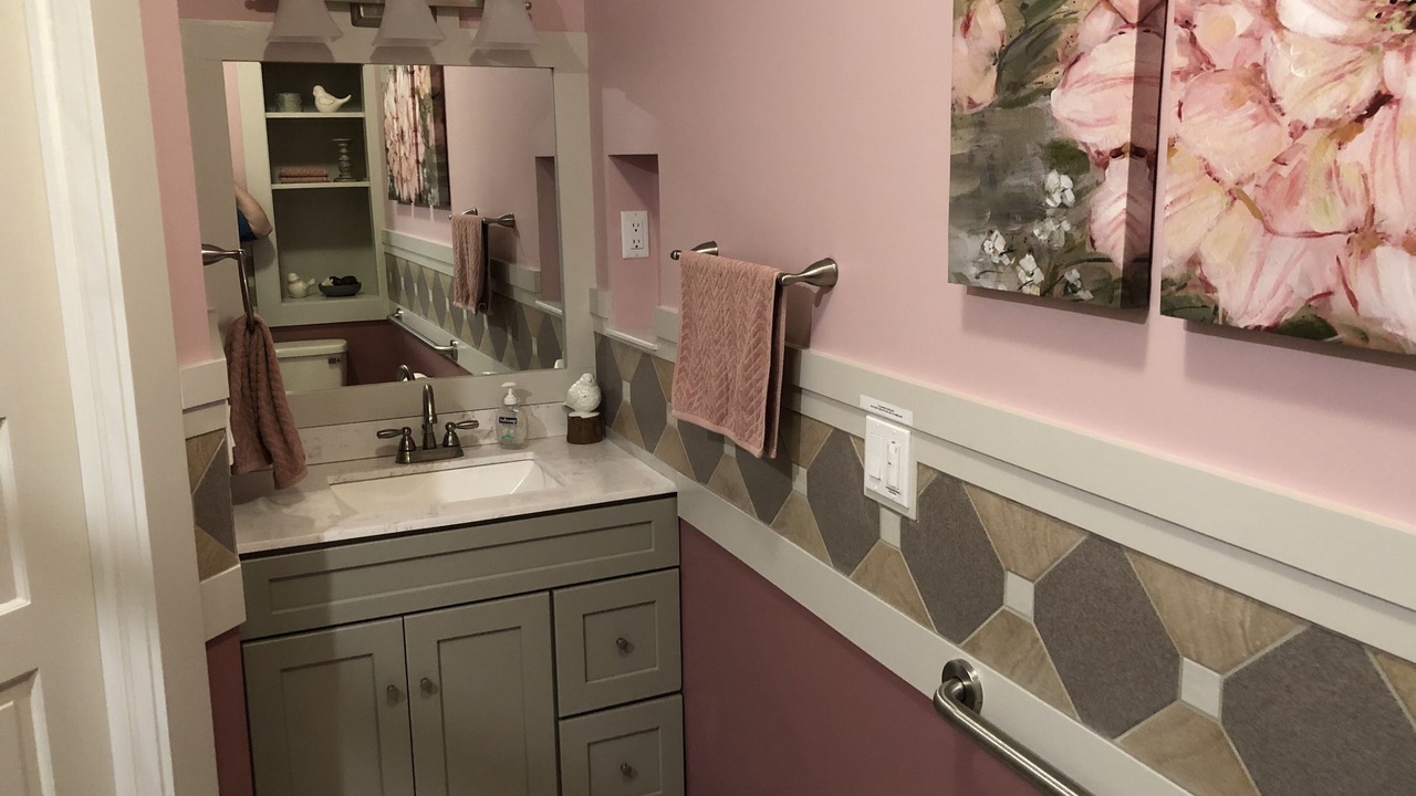 Photo of Bathroom in Jamestown