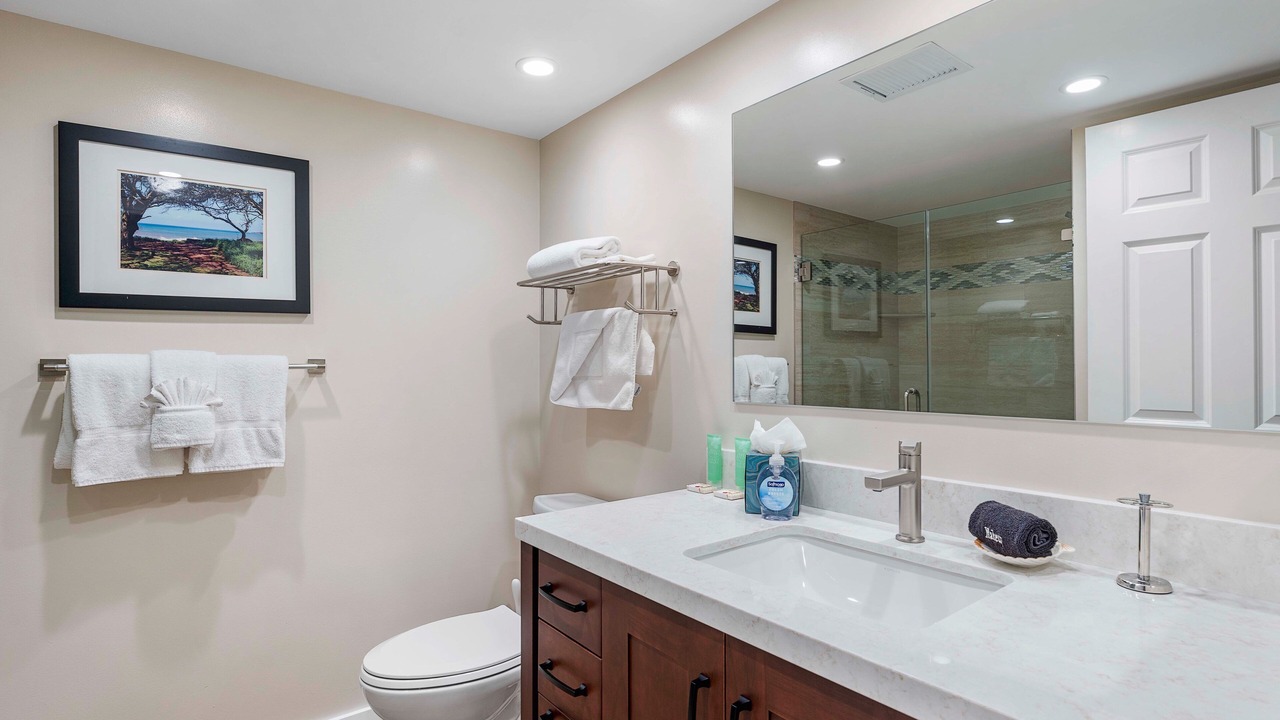 Photo of Bathroom in Historic Kailua Village