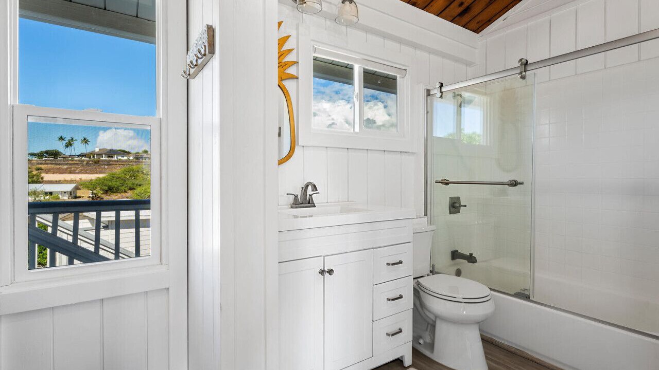 Photo of Bathroom in Kohala Estates