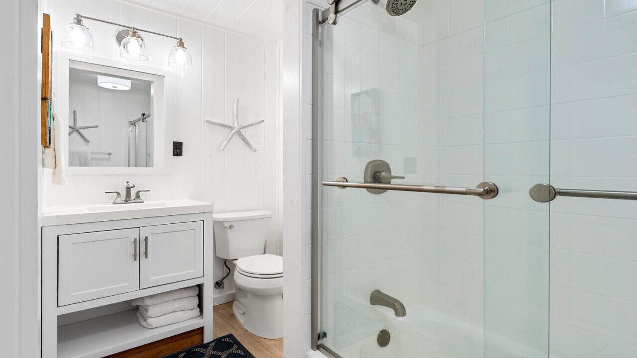 Photo of Bathroom in Kohala Estates