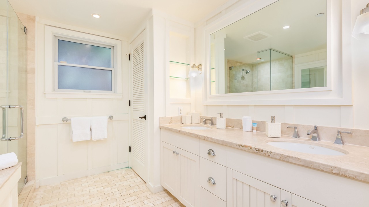 Photo of Bathroom in Kahuku