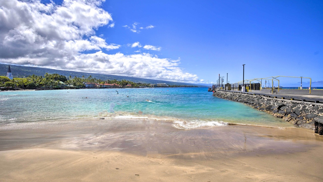 Photo of Others in Historic Kailua Village