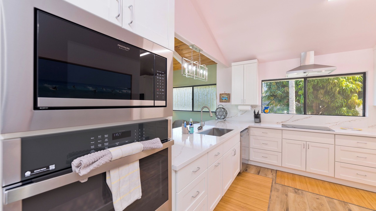 Photo of Kitchen in Waikoloa