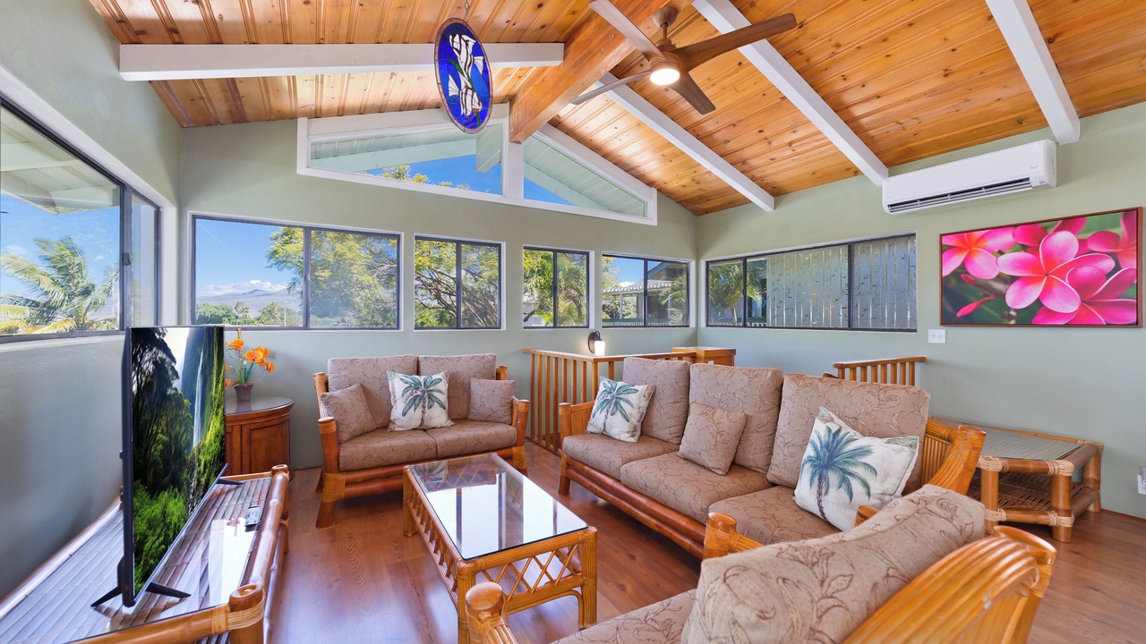 Photo of Livingroom in Waikoloa