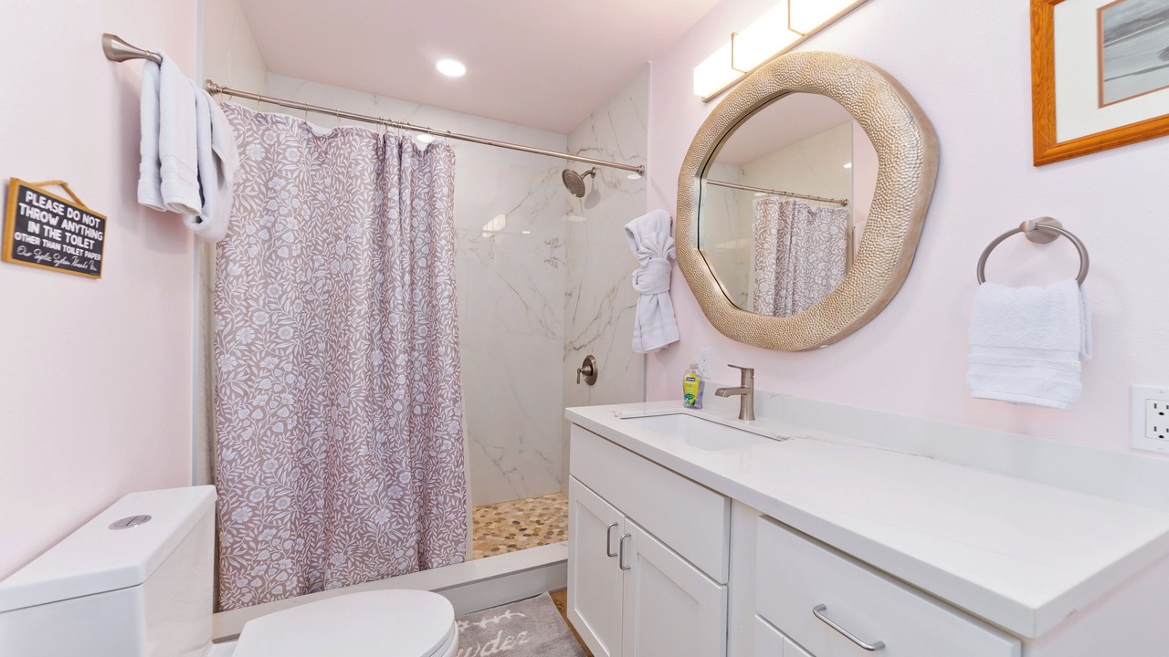 Photo of Bathroom in Waikoloa