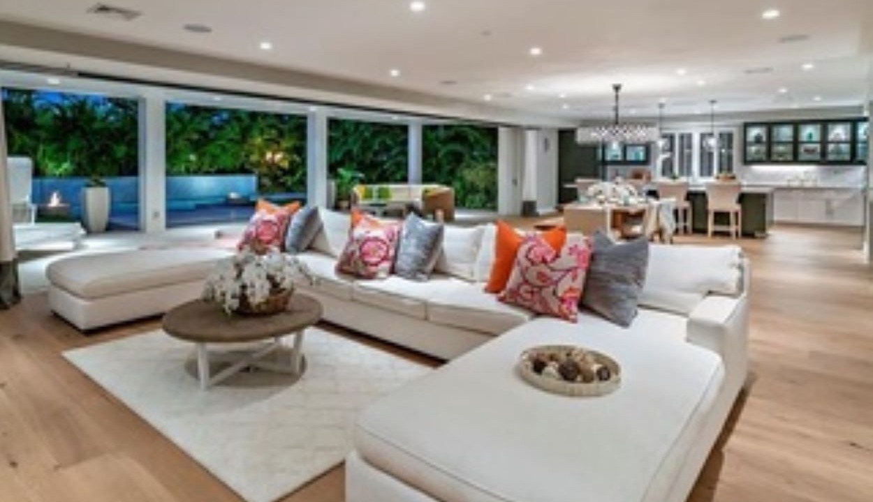 Photo of Livingroom in Kahala