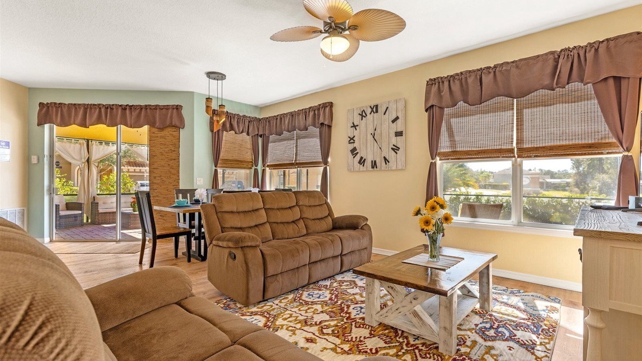 Photo of Livingroom in Watersong