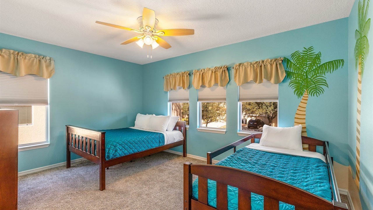 Photo of Bedroom in Watersong