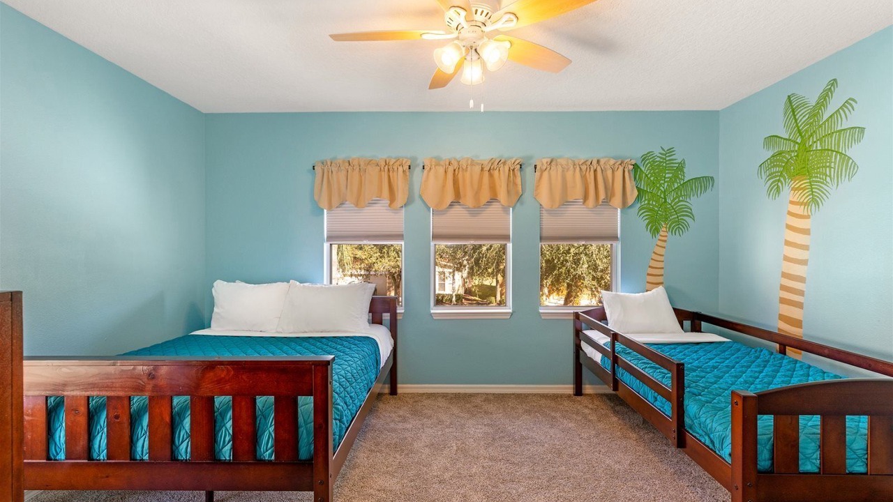 Photo of Bedroom in Watersong