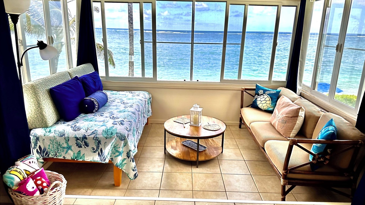 Photo of Livingroom in Punaluu