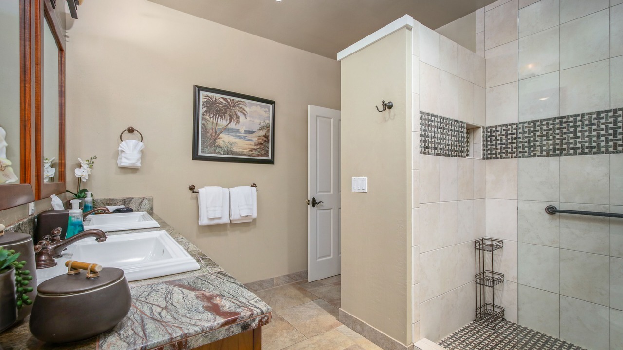 Photo of Bathroom in Holualoa