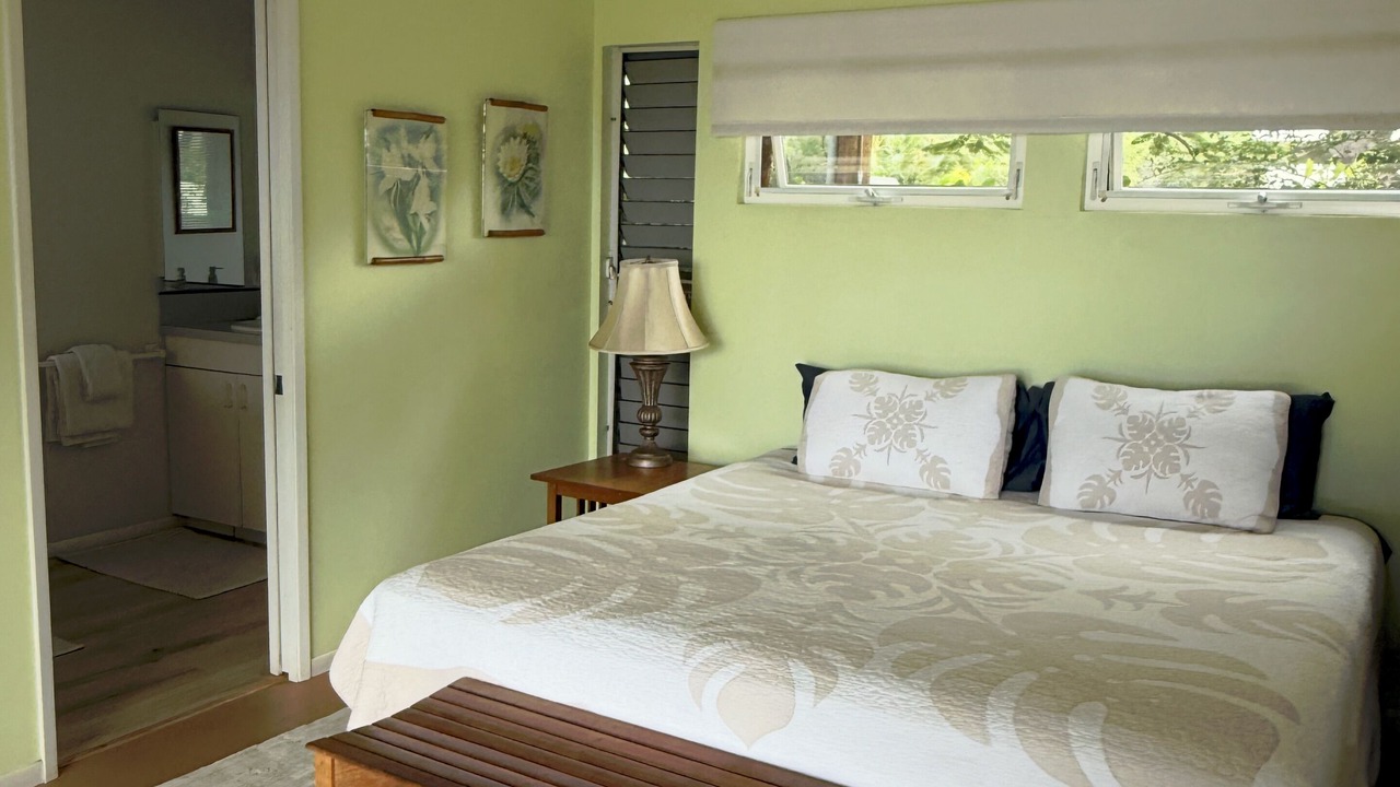 Photo of Bedroom in Puako