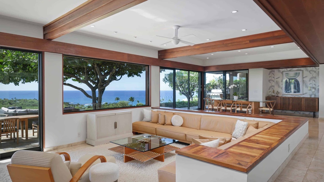 Photo of Livingroom in Kamuela