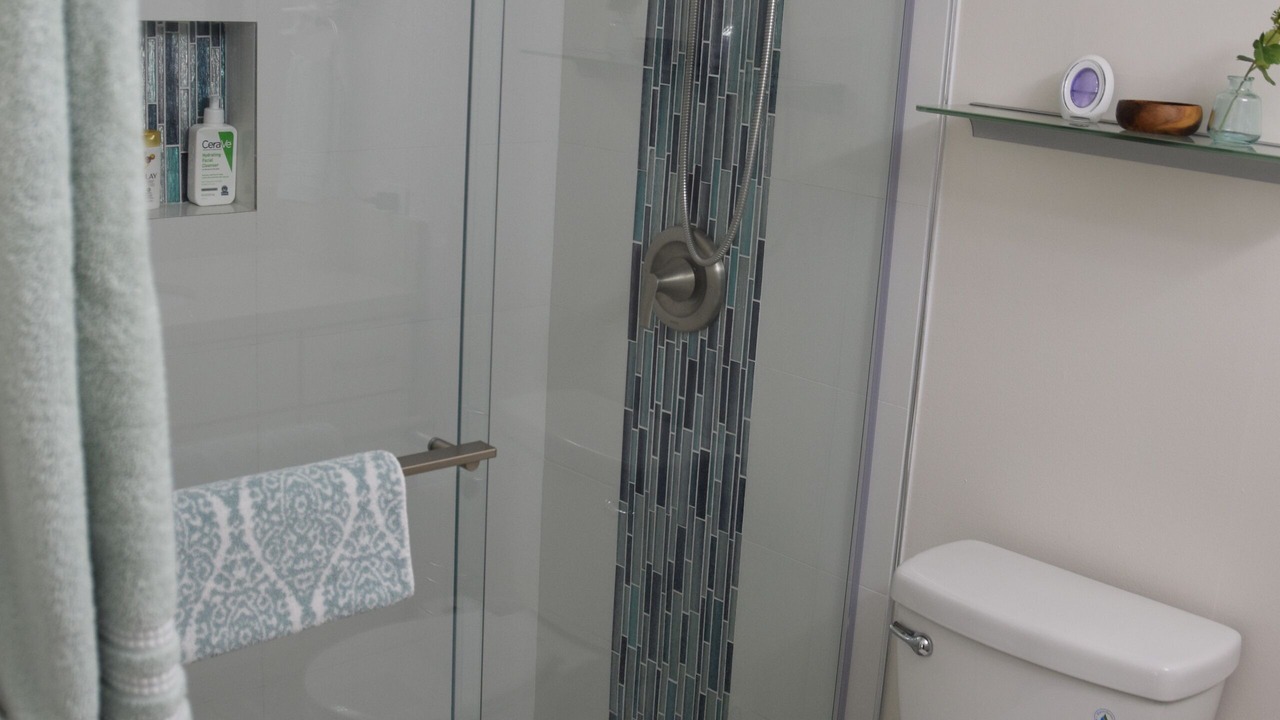 Photo of Bathroom in Diamond Head - Kapahulu - St. Louis