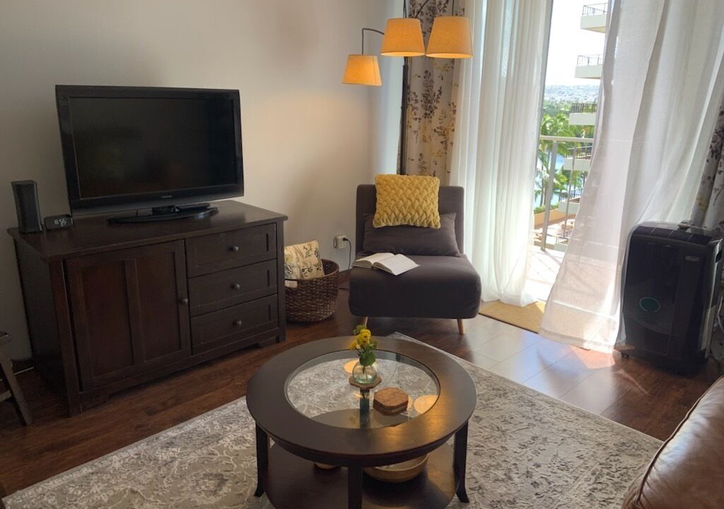 Photo of Livingroom in Diamond Head - Kapahulu - St. Louis