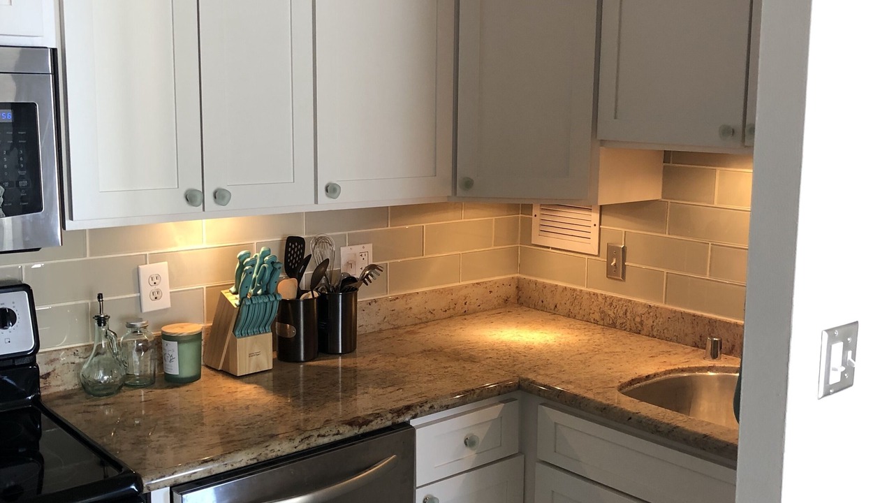 Photo of Kitchen in Diamond Head - Kapahulu - St. Louis