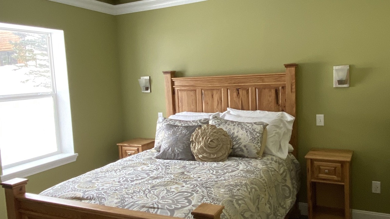 Photo of Bedroom in Ellicottville
