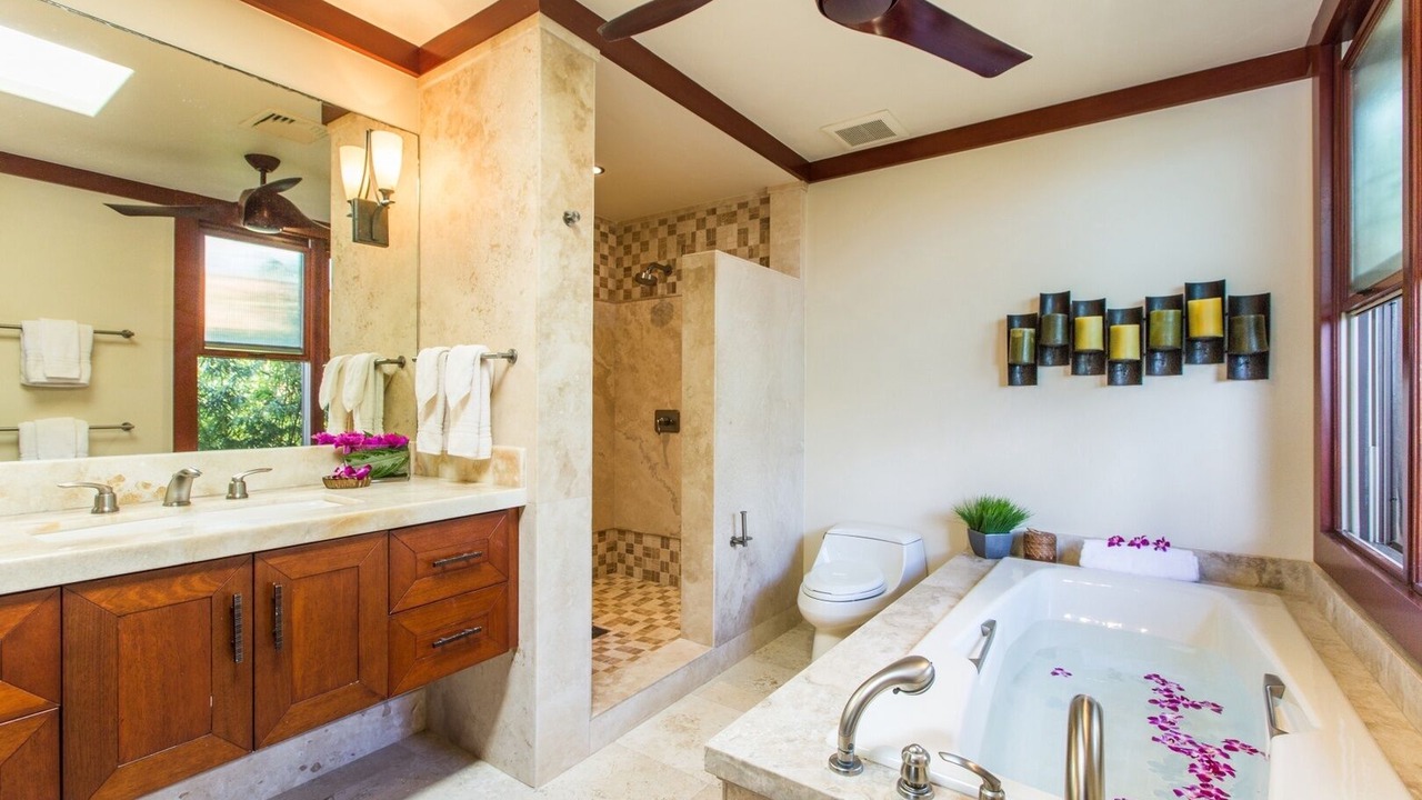 Photo of Bathroom in Kahala
