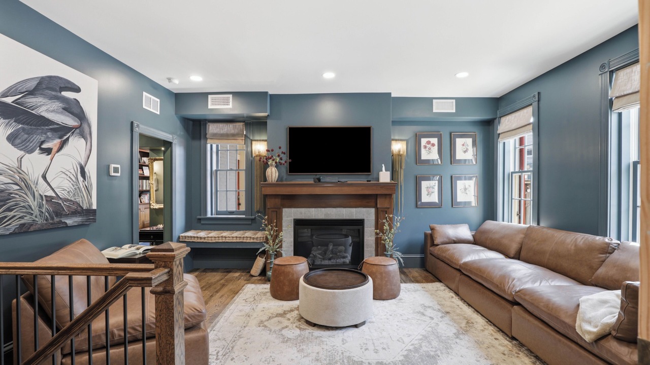 Photo of Livingroom in Lancaster