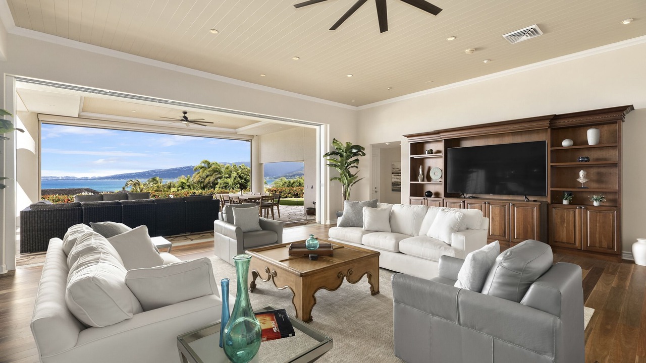 Photo of Bedroom in Hawaii Kai