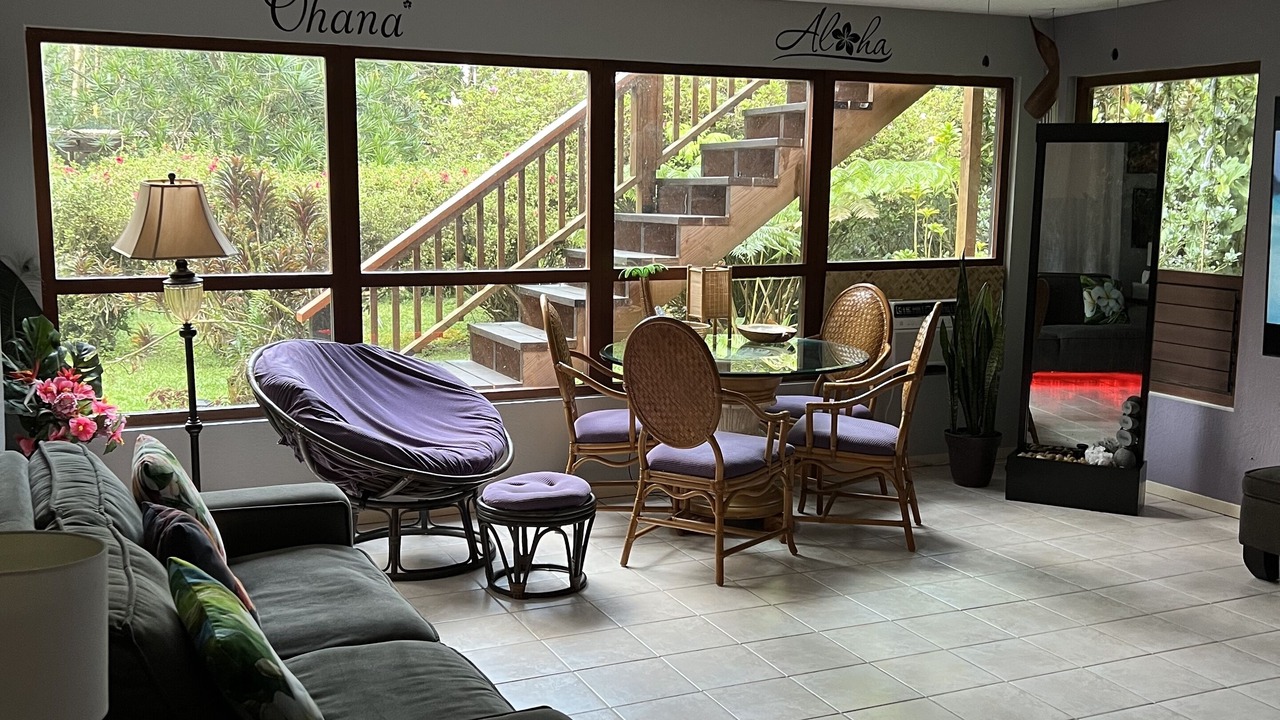 Photo of Livingroom in Kapoho