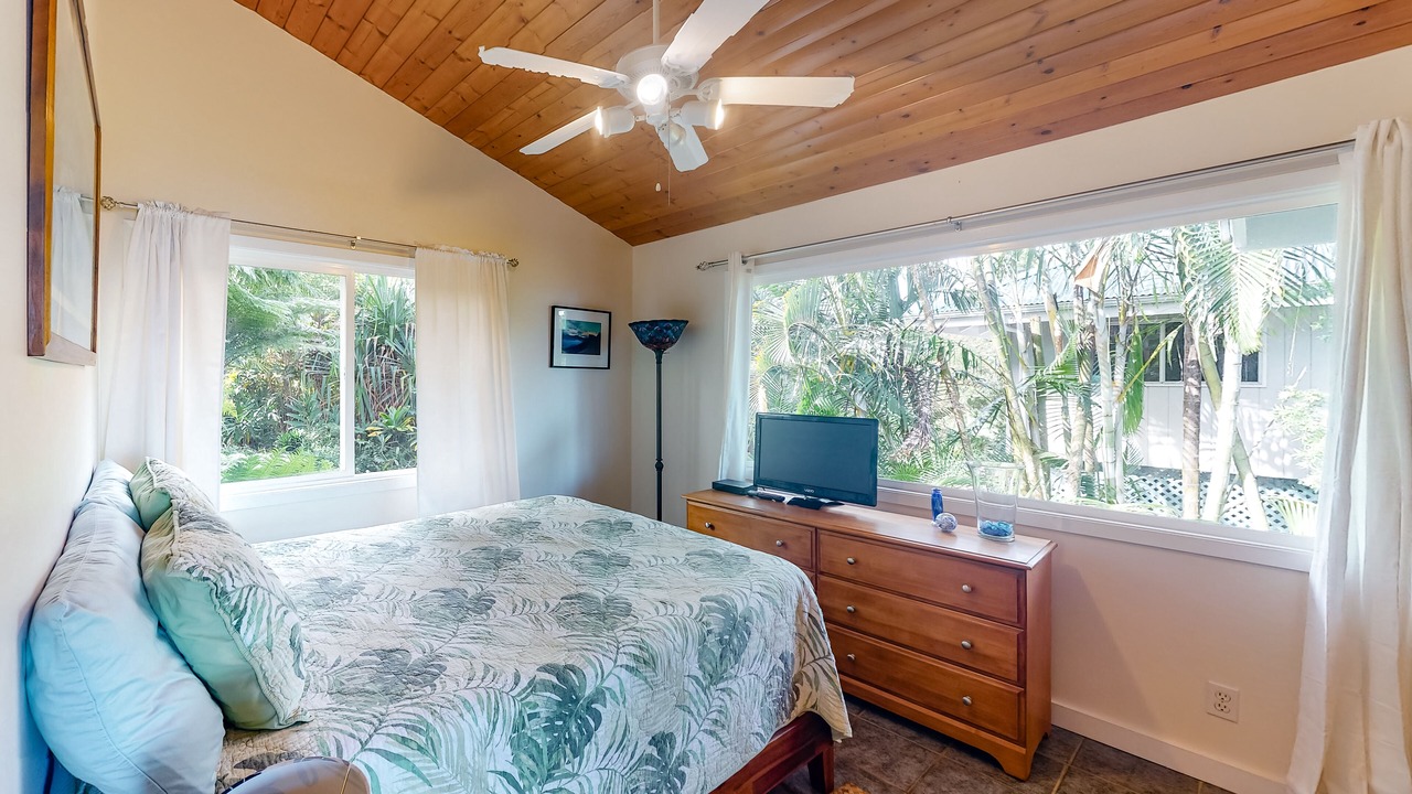 Photo of Bedroom in Kukuihaele