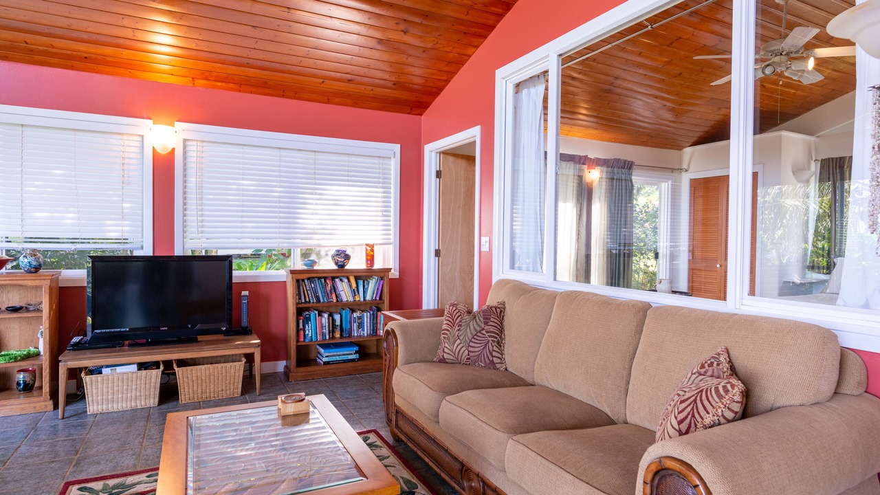 Photo of Livingroom in Kukuihaele