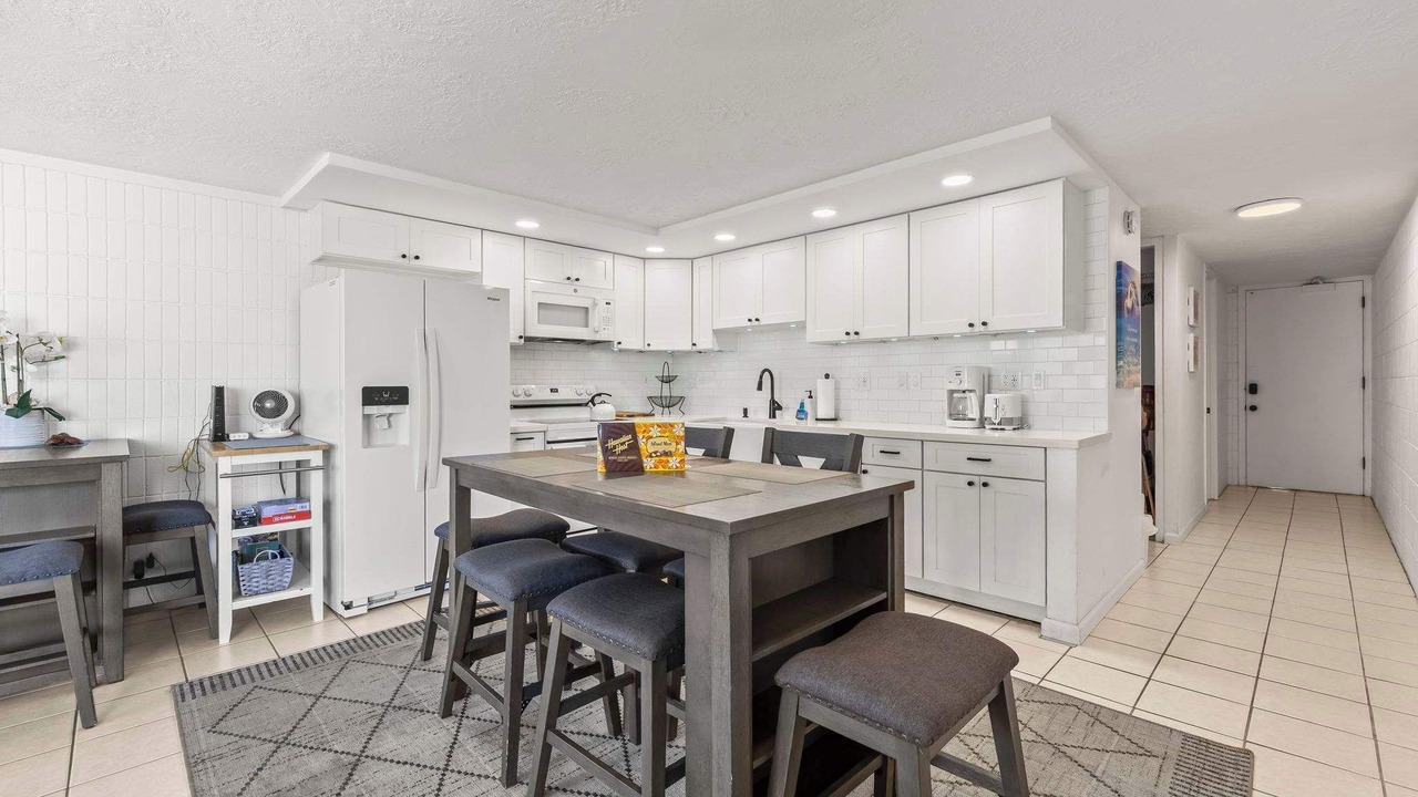 Photo of Kitchen in Punaluu