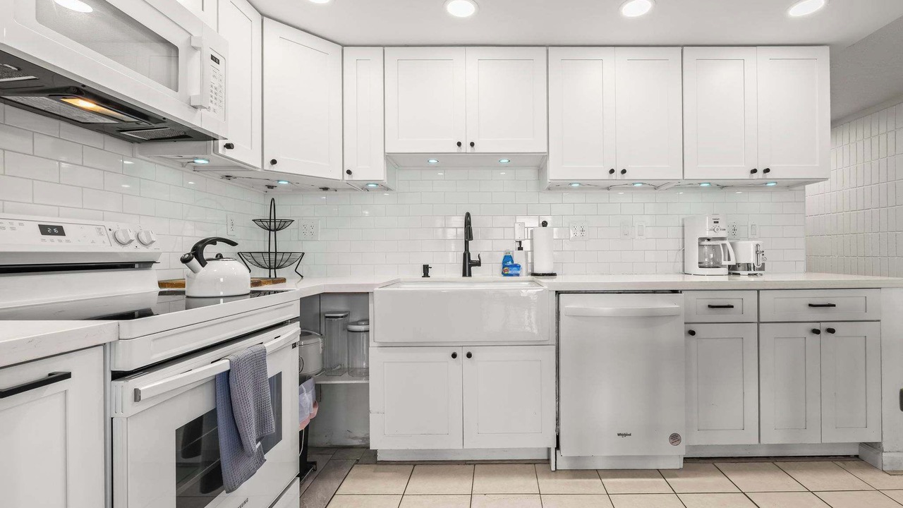 Photo of Kitchen in Punaluu