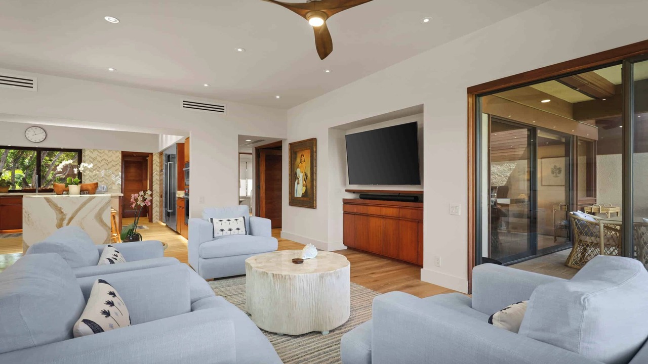 Photo of Livingroom in Kamuela