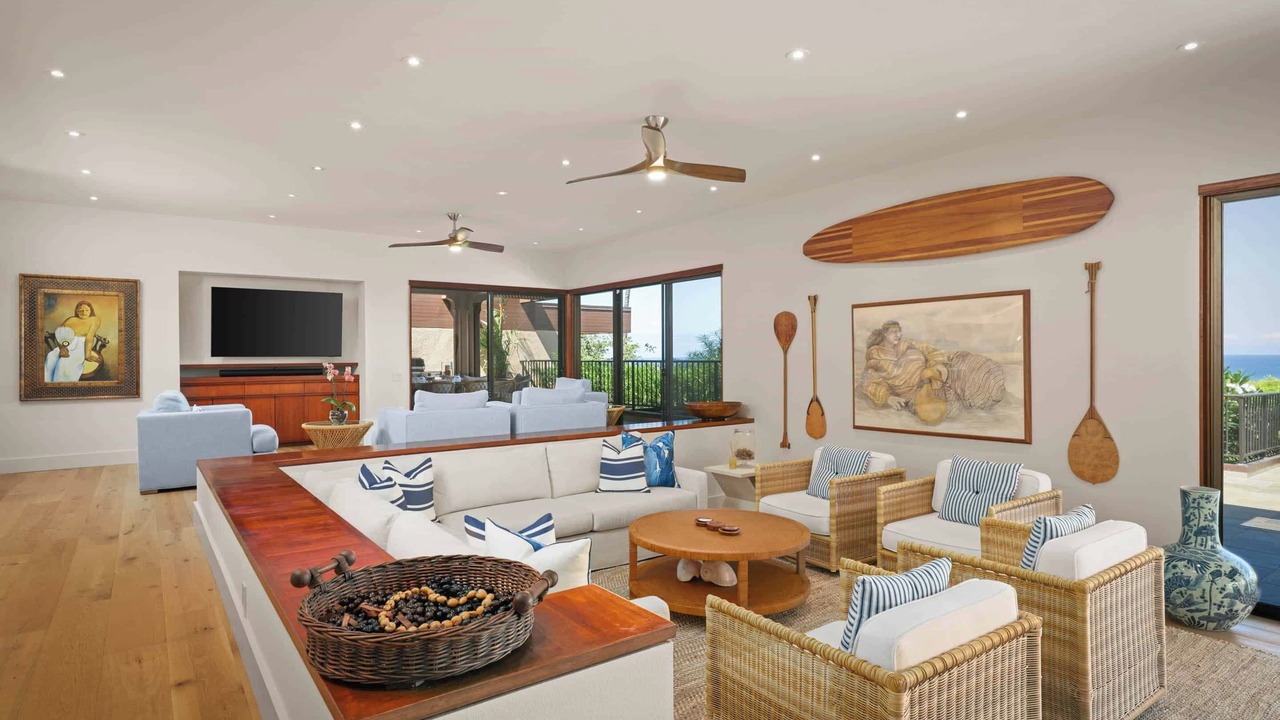 Photo of Livingroom in Kamuela