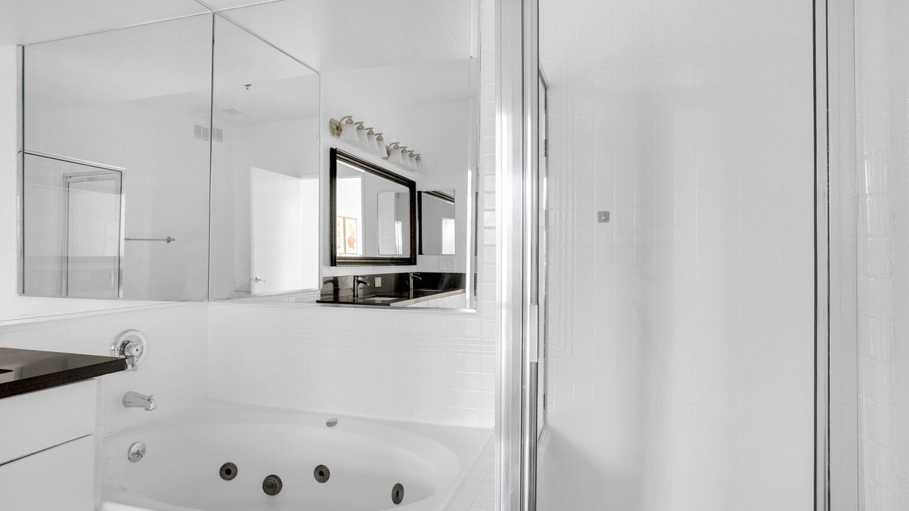 Photo of Bathroom in Sherman Oaks