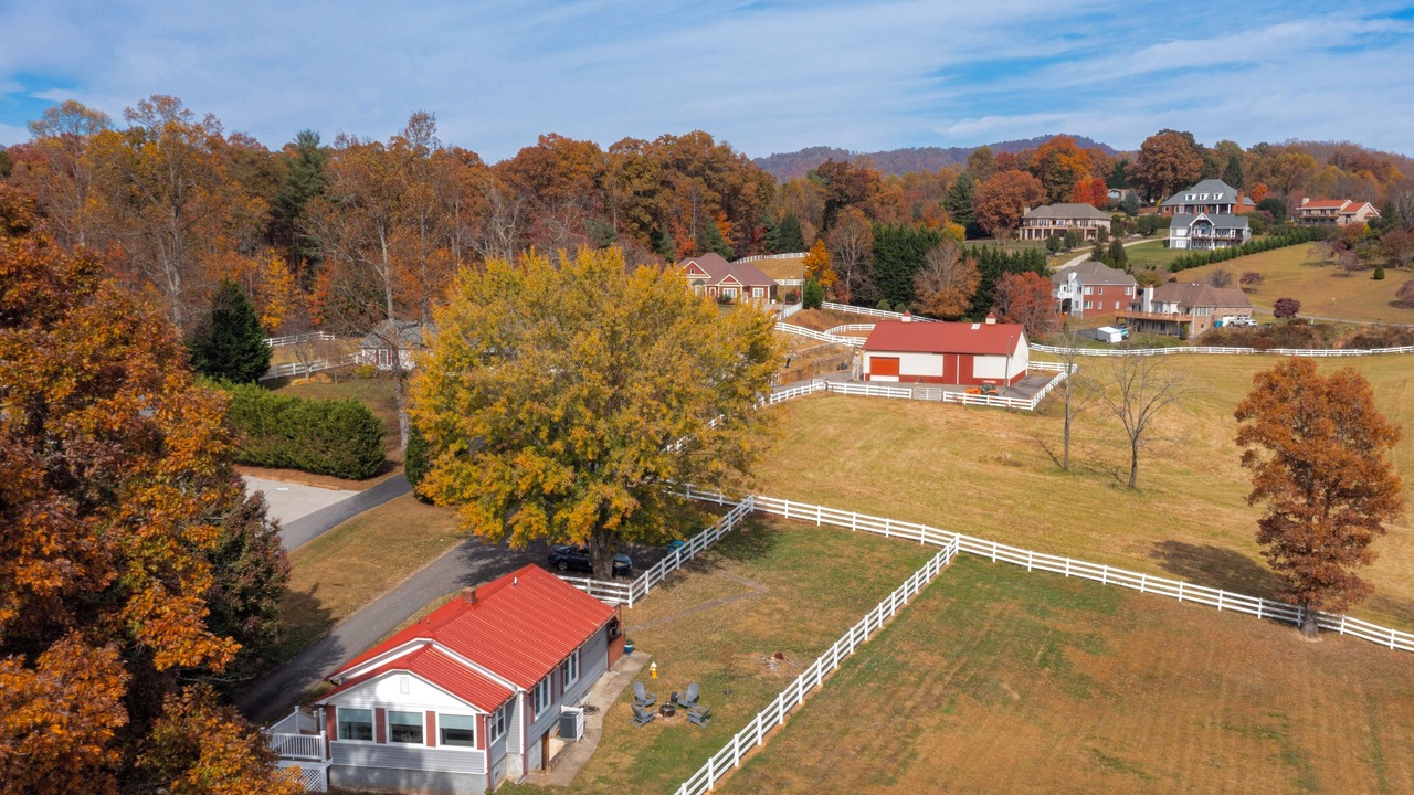 Photo of Outdoor in Candler