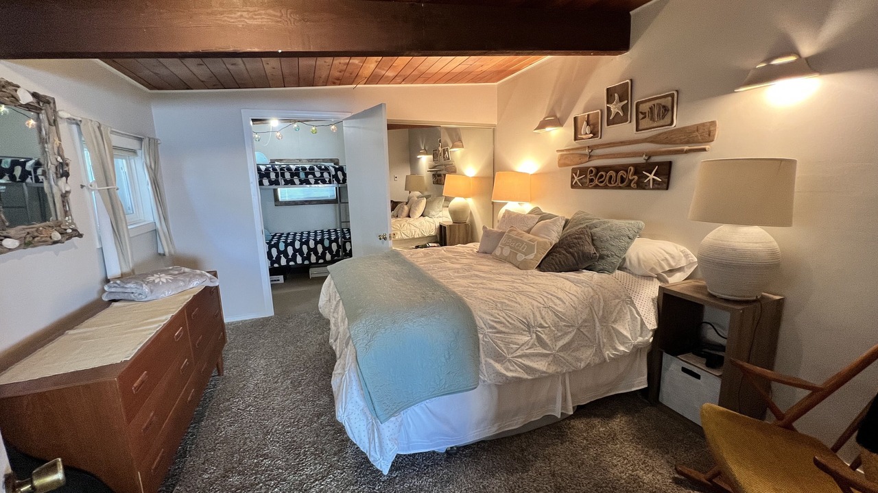 Photo of Bedroom in McKees Beach