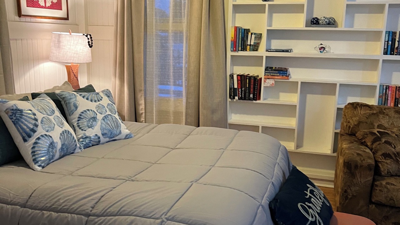 Photo of Bedroom in Wailuku