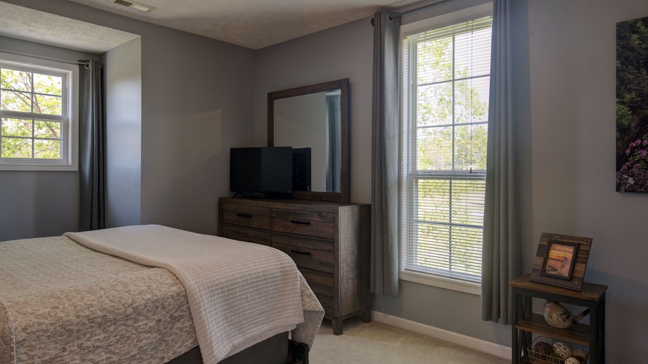 Photo of Bedroom in Hendersonville