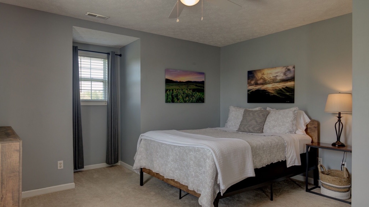Photo of Bedroom in Hendersonville