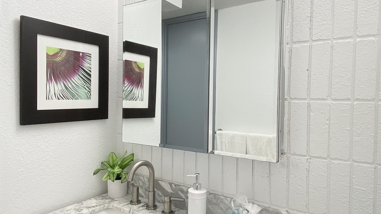 Photo of Bathroom in Punaluu
