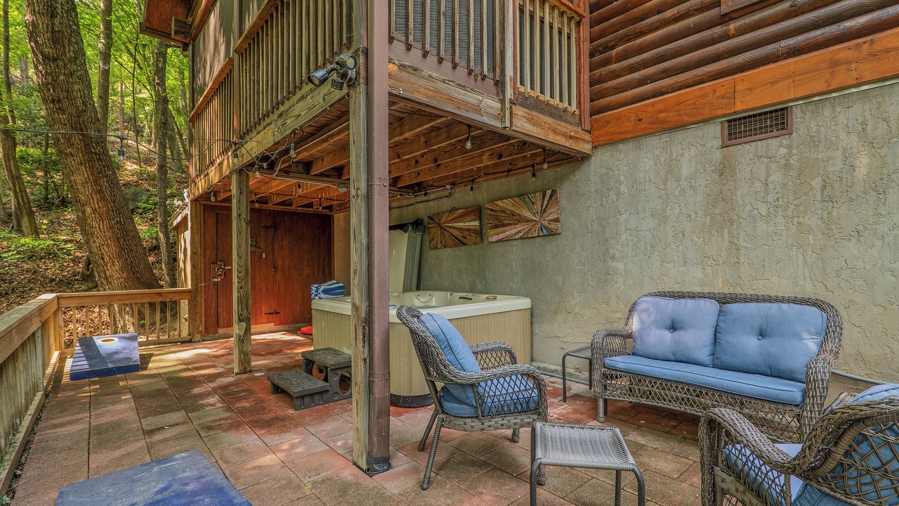 Photo of Patio Balcony in Lake Lure