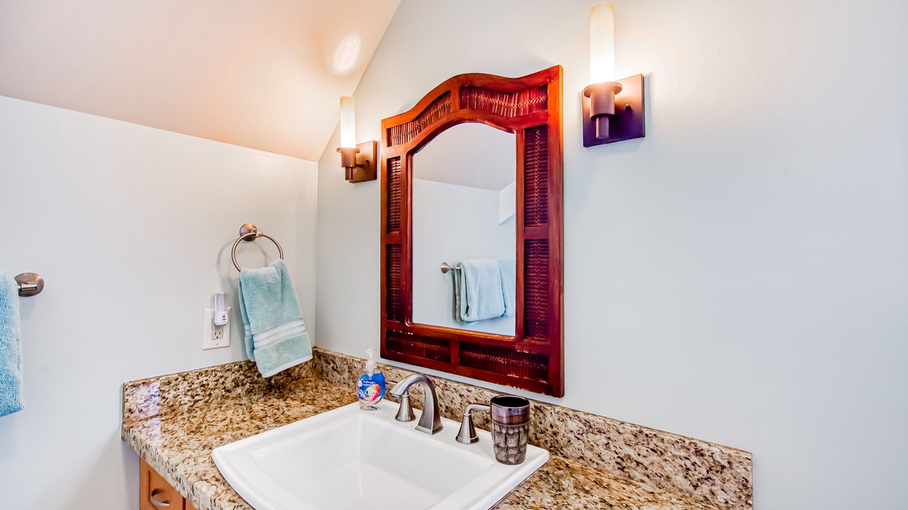 Photo of Bathroom in Kapoho