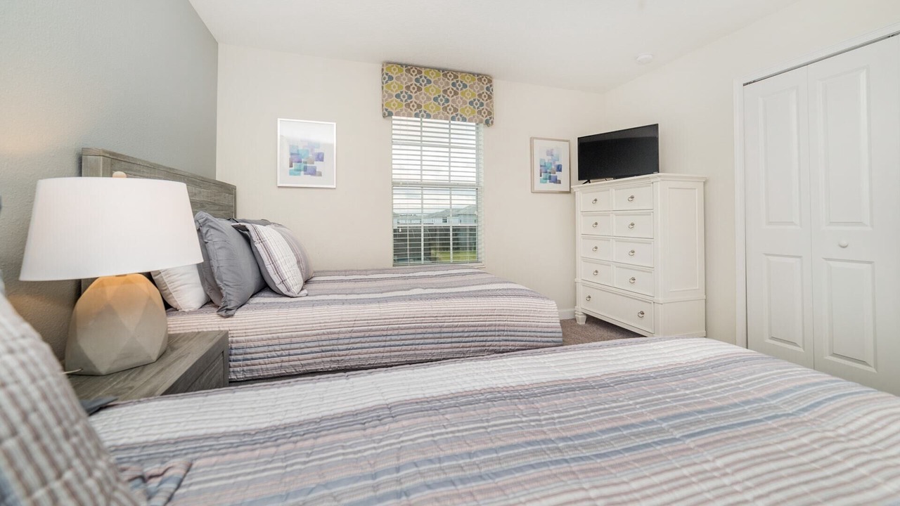 Photo of Bedroom in Bay Lake