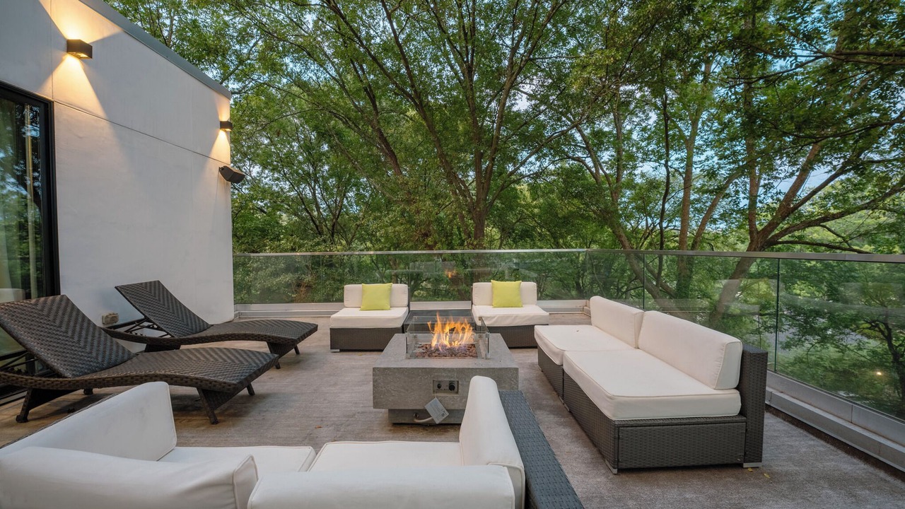 Photo of Patio Balcony in Westside