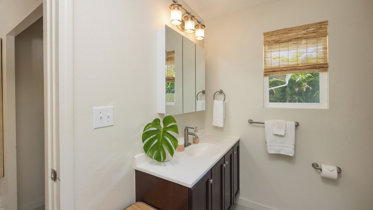 Photo of Bathroom in Lanikai