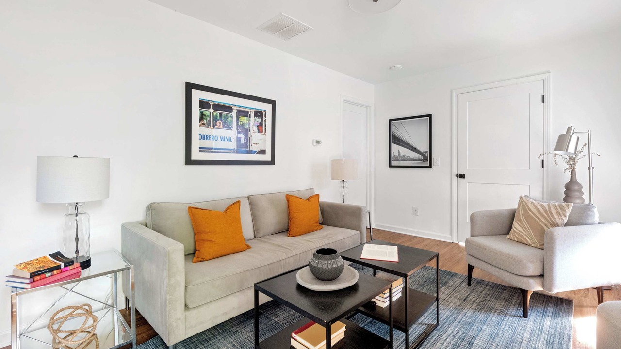 Photo of Livingroom in Inman Park