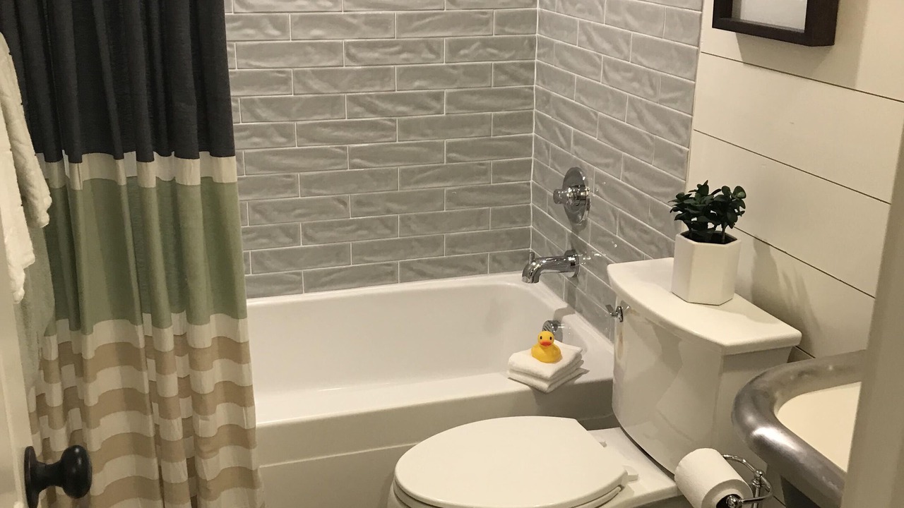 Photo of Bathroom in Maysville