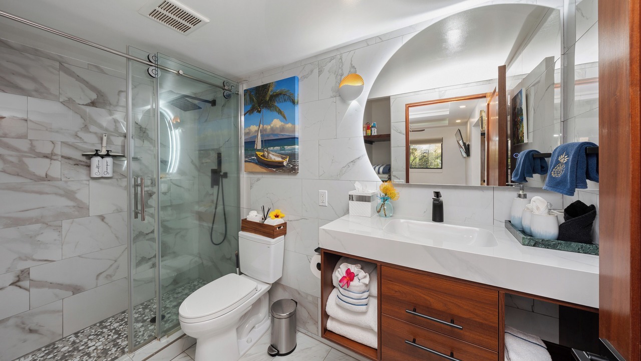 Photo of Bathroom in Maalaea