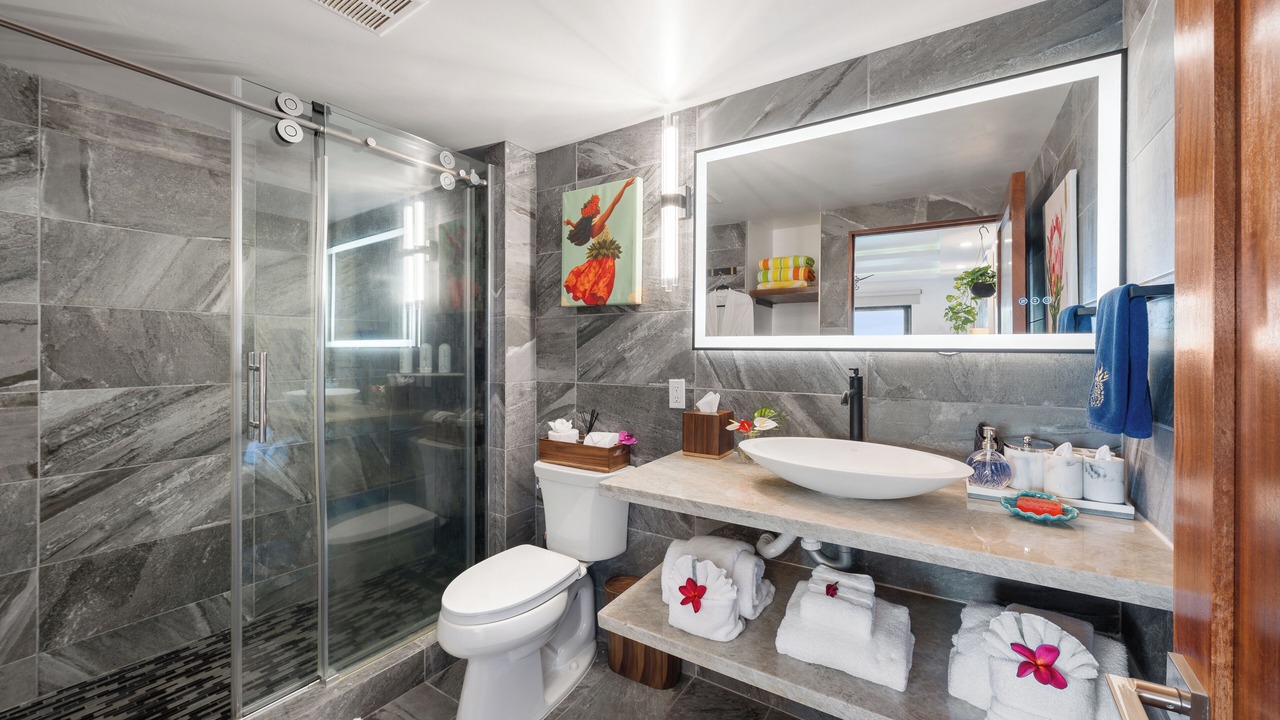 Photo of Bathroom in Maalaea