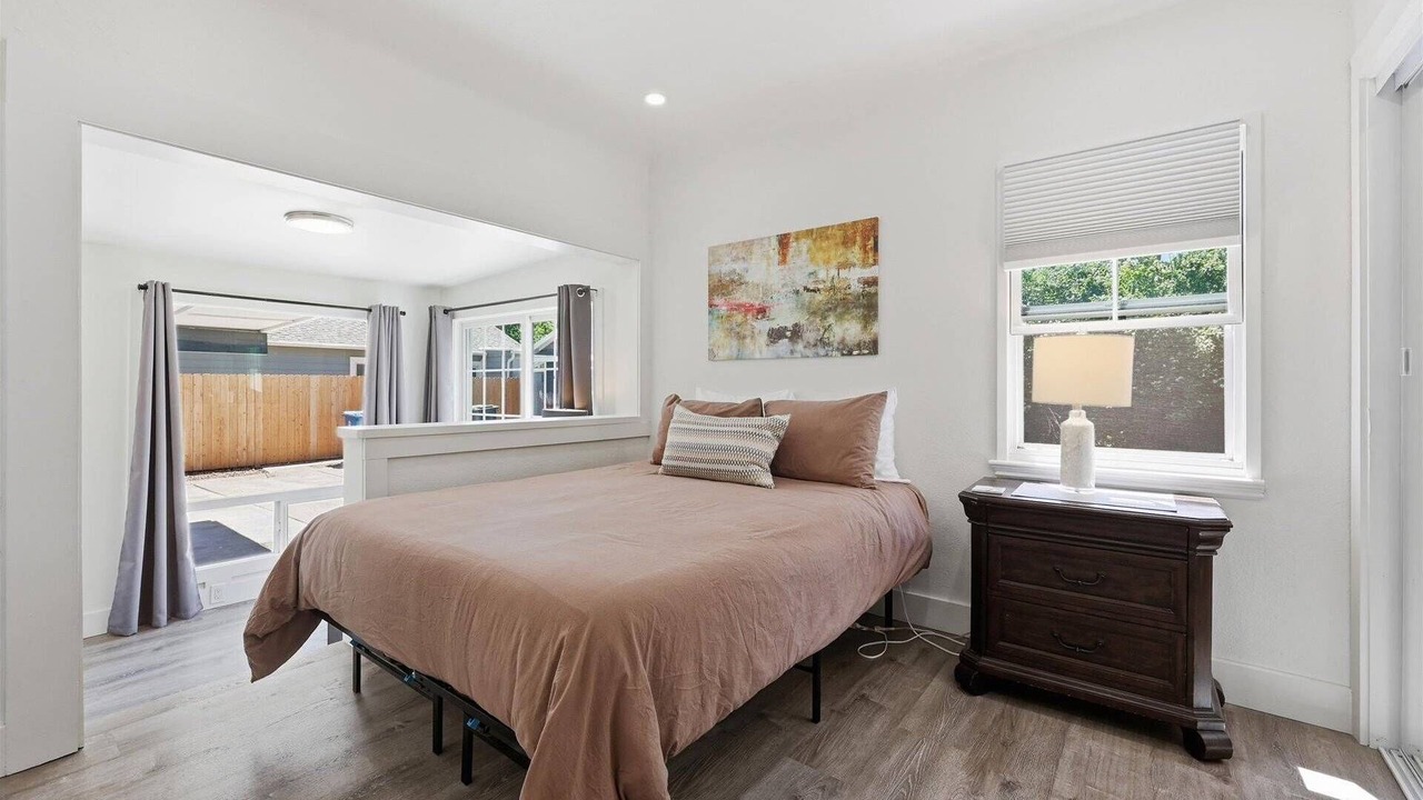 Photo of Bedroom in North End