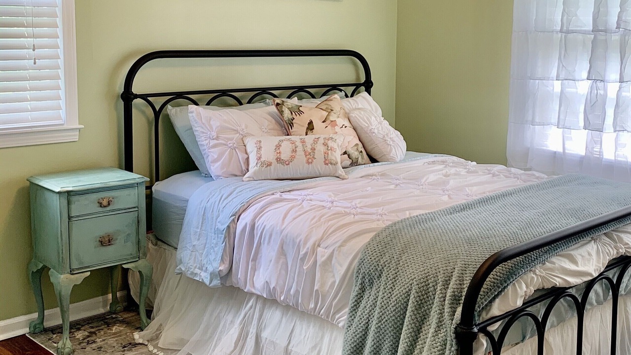 Photo of Bedroom in Versailles