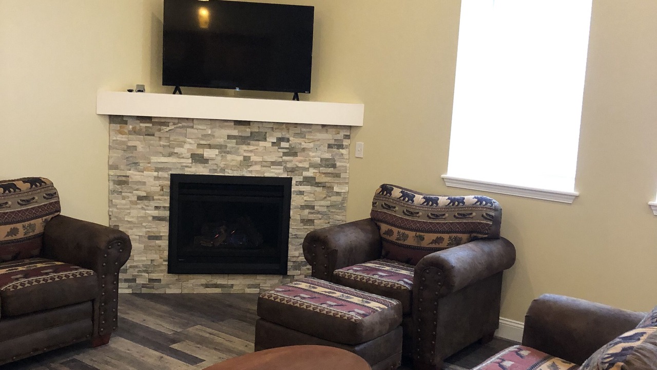 Photo of Livingroom in Ellicottville